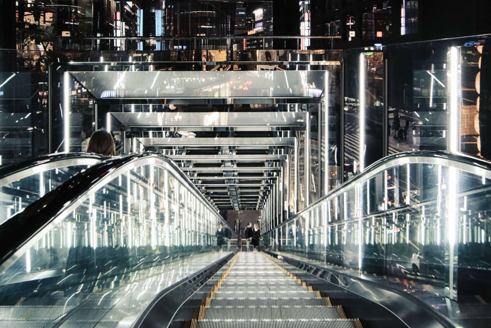 5 Photogenic Cool Stairways and Escalators in Tokyo guide book for photography in tokyo