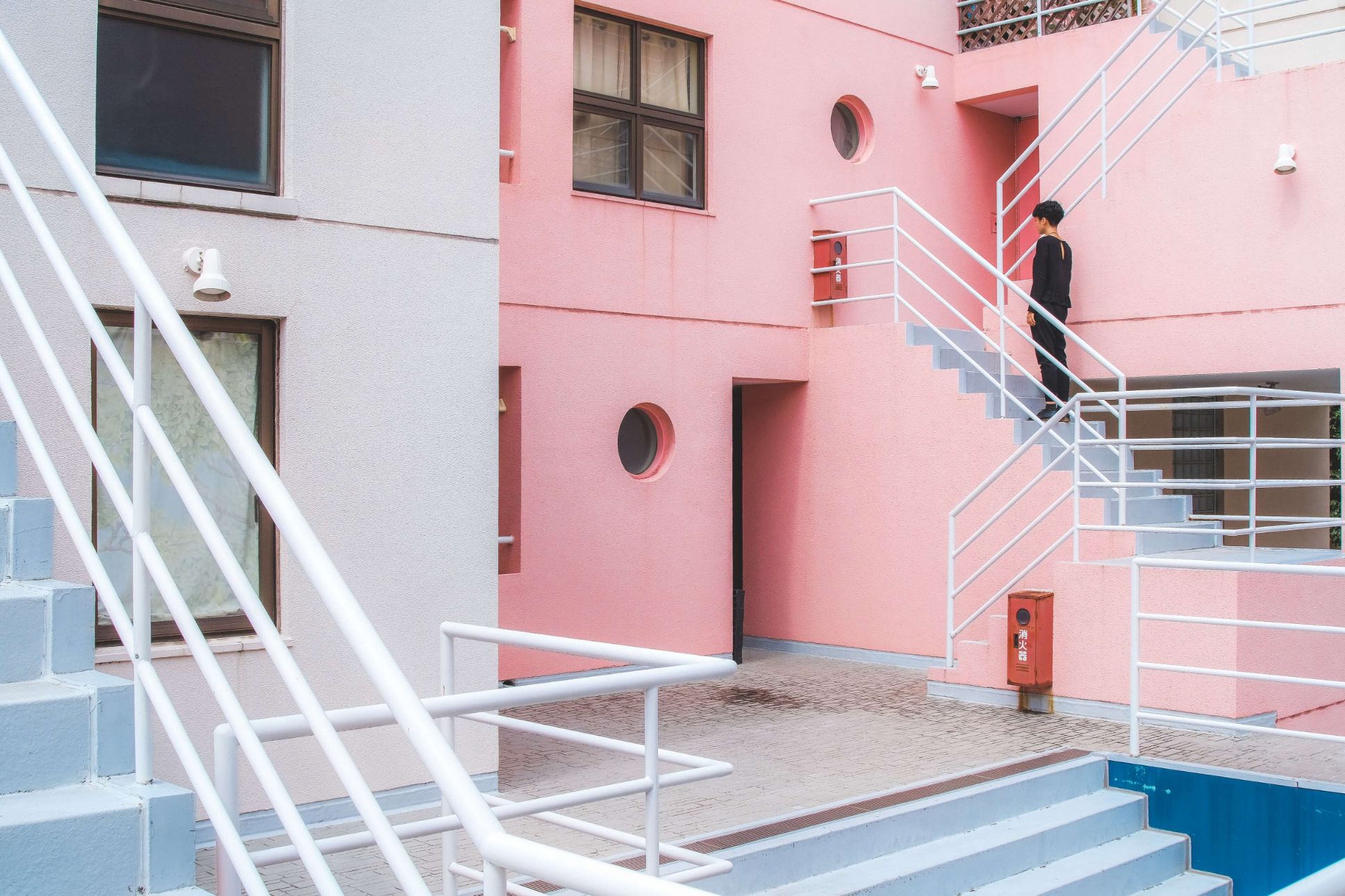 The Pink Instagram Worthy Building in Tokyo guide book for photography in tokyo
