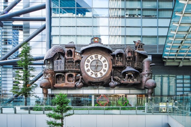 The Giant Ghibli Clock in Tokyo instagram picture guide book for photography in tokyo location